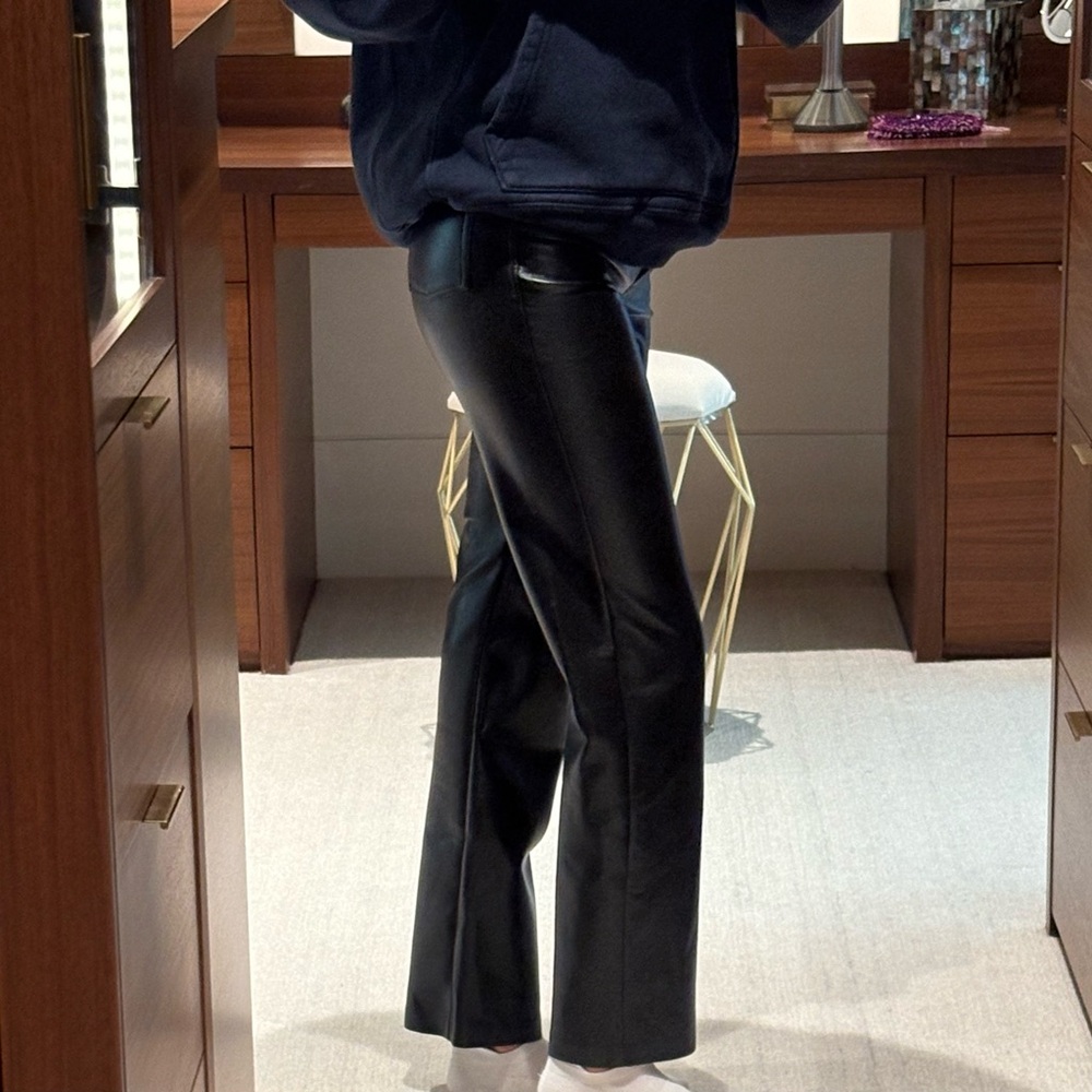 Aritzia Wilfred vegan black leather pants